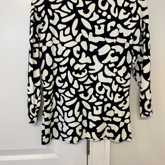 J.McLaughlin top - Picture 3 of 3